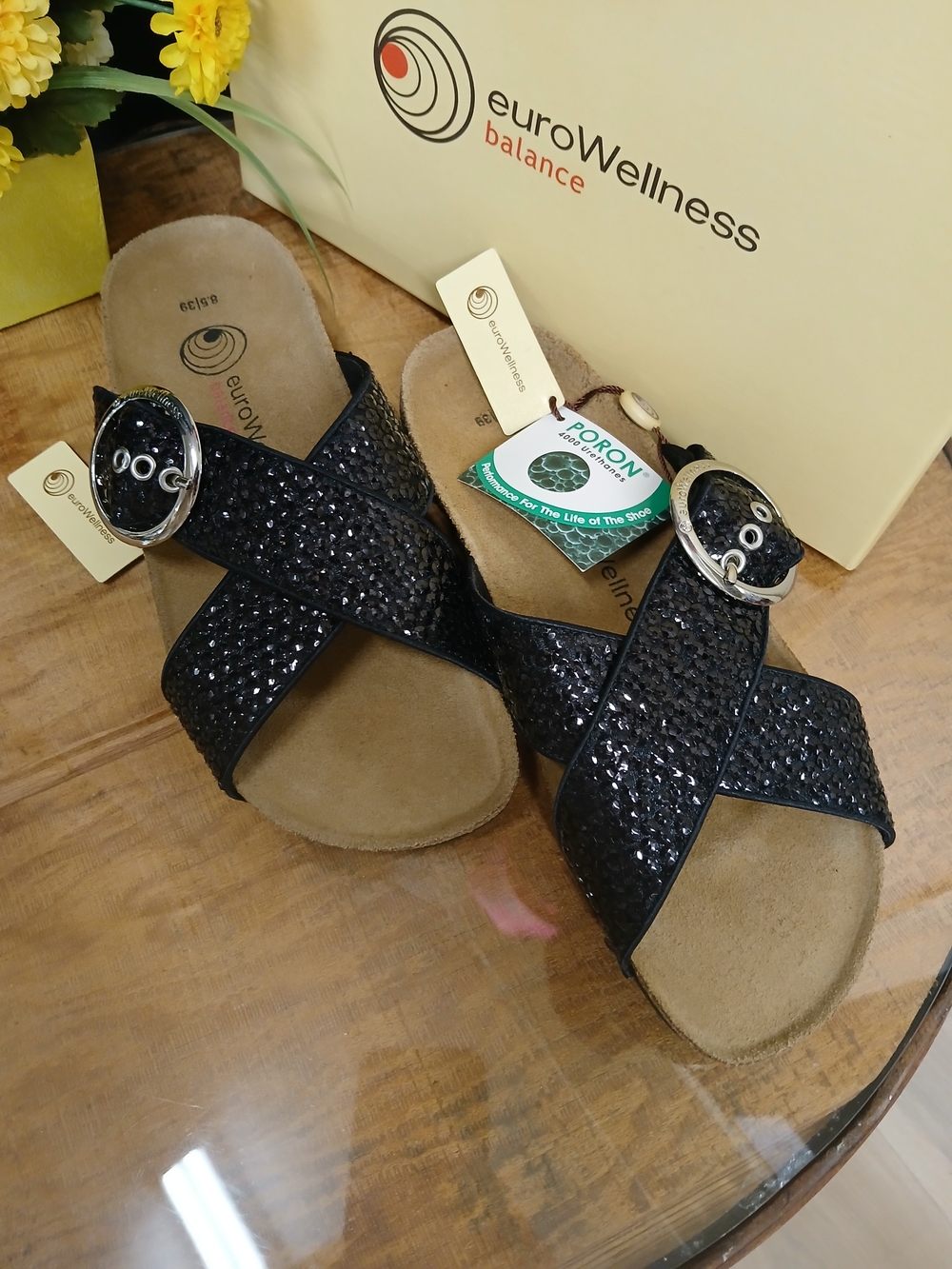 Women's Black Sparkle Crisscross Sandals with Buckle